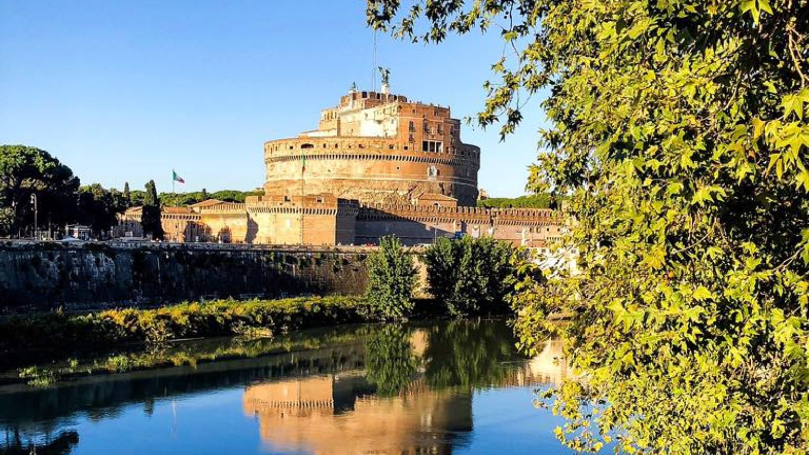 visite guidée chateau saint ange en français